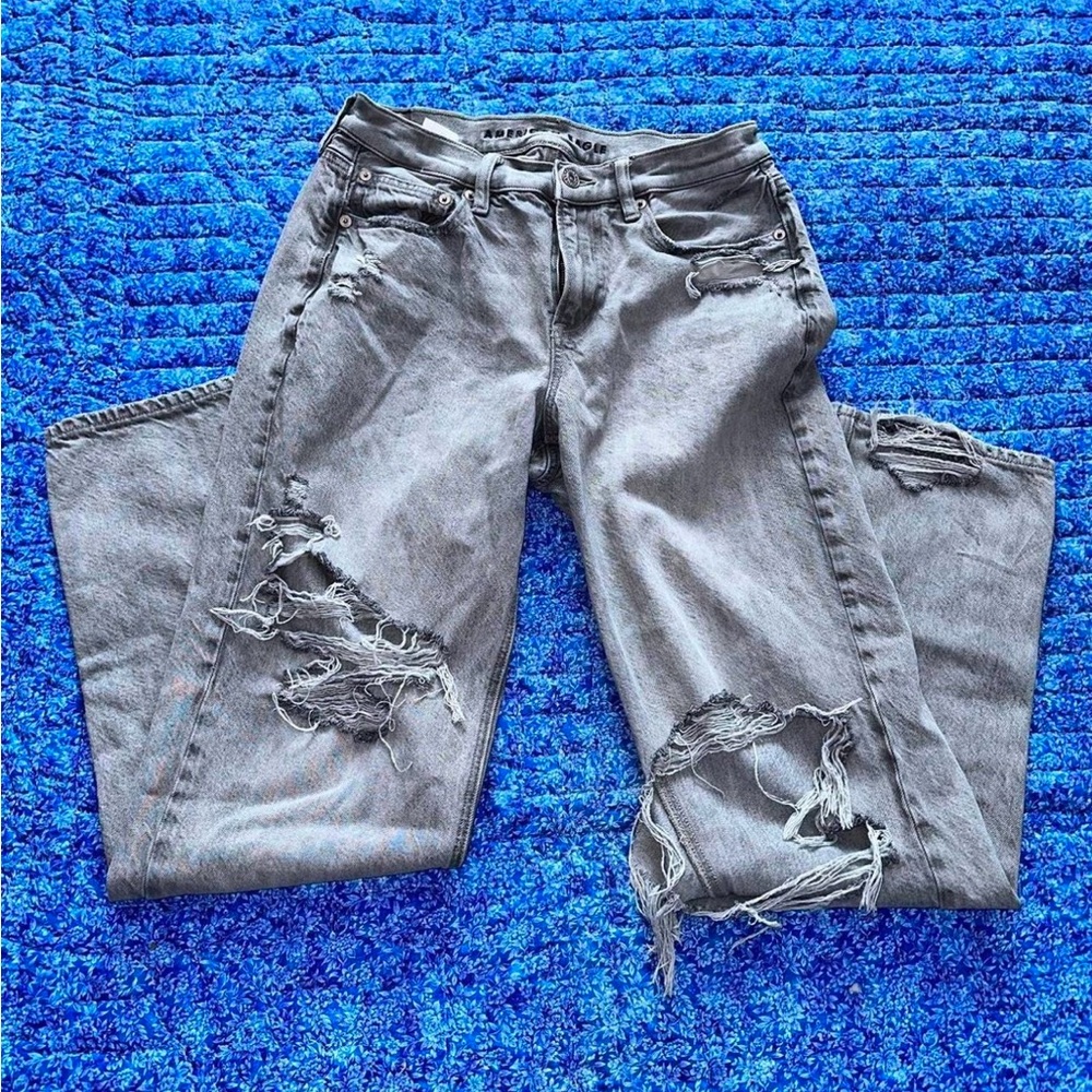 American Eagle Distressed gray jeans